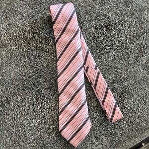 Brioni Pink and Black Tie Luxurious Accessory
